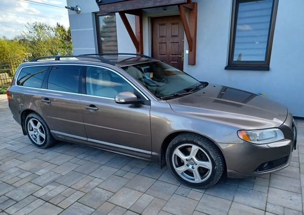 Volvo V70 cena 19900 przebieg: 405000, rok produkcji 2010 z Drawno małe 172